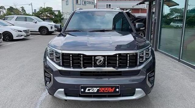 全新版起亚霸锐实车亮相,配备v6引擎,25万会火吗|霸锐|v6引擎|越野车