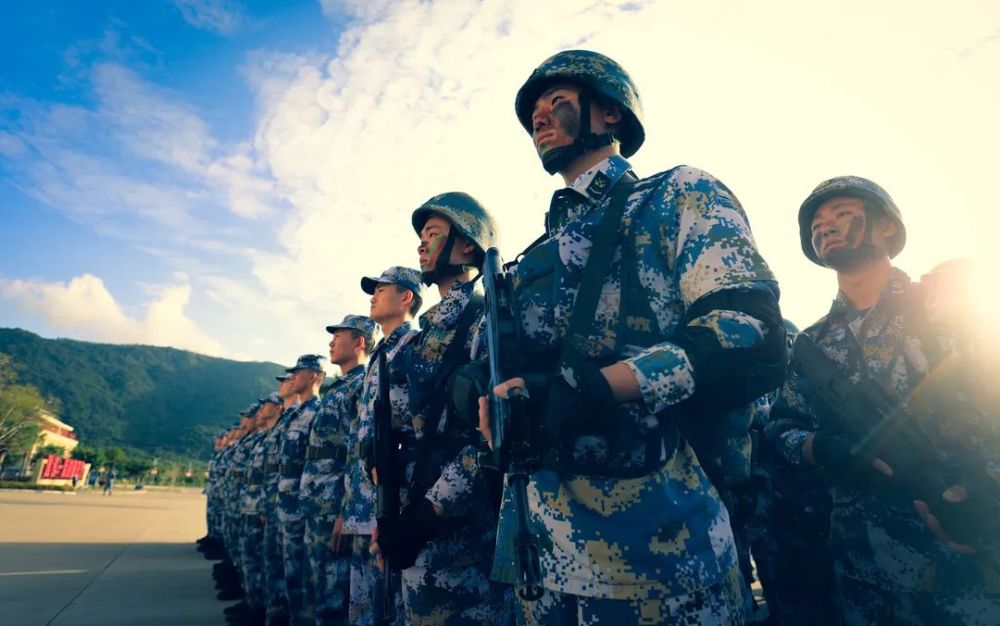 五一国际劳动节，向坚守战位的中国军人致敬！小学英语讲义
