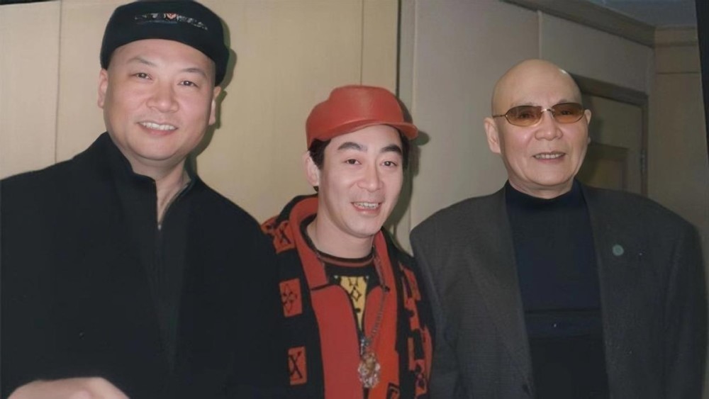 "沙僧"闫怀礼:晚年病痛缠身,73岁去世,妻儿的坚强让人泪目_腾讯新闻