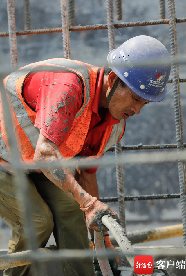 组图丨最美"工作照",致敬劳动者!