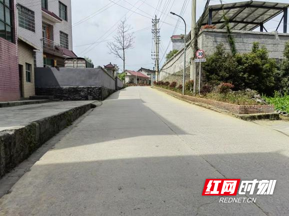 花垣县猫儿乡:"三级联动"机制促人居环境焕新颜