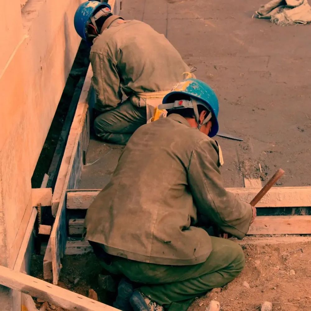 致敬贵阳致敬城市背影致敬每一位劳动者