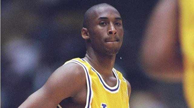 Kobe Bryant rookie jersey up for auction, expected to break record at $5  million