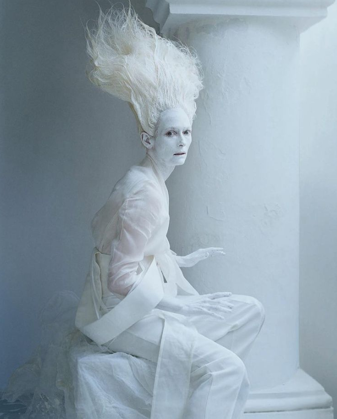 雌雄同体,坐拥两个男友,这个62岁的女人,简直酷得不像地球人!插图28