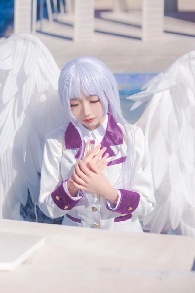 cos:立华奏 "那是我们的敌人,天使""我不是什么天使"