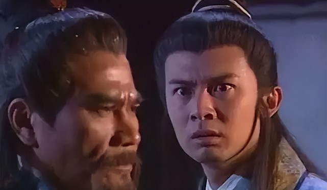 辟邪剑谱真正的可怕之处并非来自剑招威猛而是在于蛊惑人心