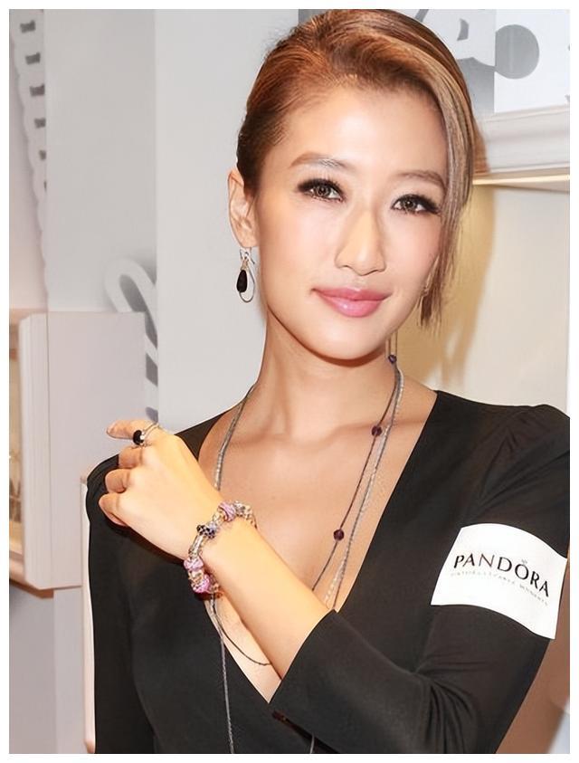 谢霆锋妹妹谢婷婷37岁未婚生女丈夫身份成谜女儿3岁了