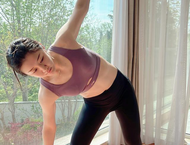 陈梦健身秀出好身材肌肉抢镜引发好评苦练体能迎接亚运会挑战