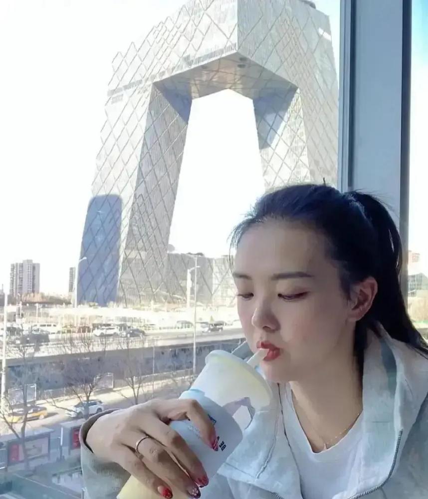 一,近水楼台难得月笔者看到张常宁的日常生活动态,也为其能否再归队