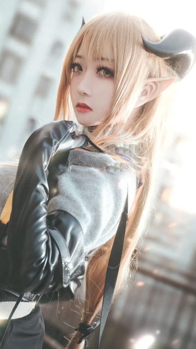 cos:明日方舟陨星cos正片@无筝