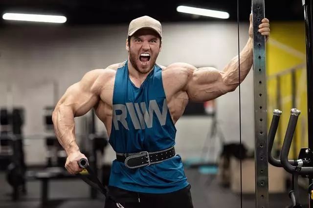 手臂很粗但没有线条只做弯举可不行学会技巧练出麒麟臂