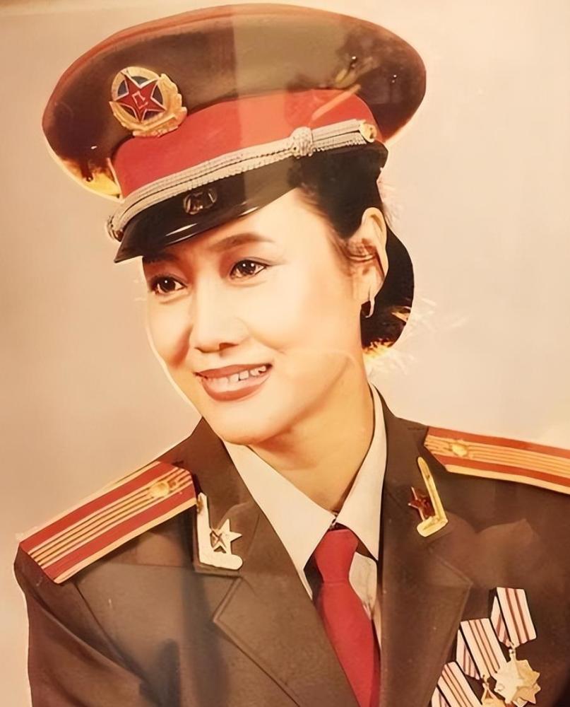 车晓母亲王丽云和前夫离婚不离心前女婿被悬赏2160多万