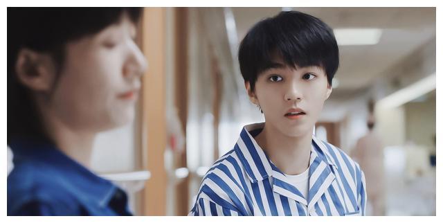 王俊凯新剧微表情好灵动,看女朋友表面微笑,但内心逐渐平静