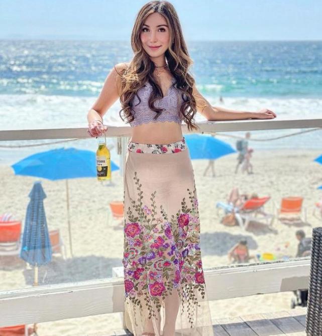 赌王外孙女在山顶豪宅拍照豪华又气派何超琼也曾住在那里