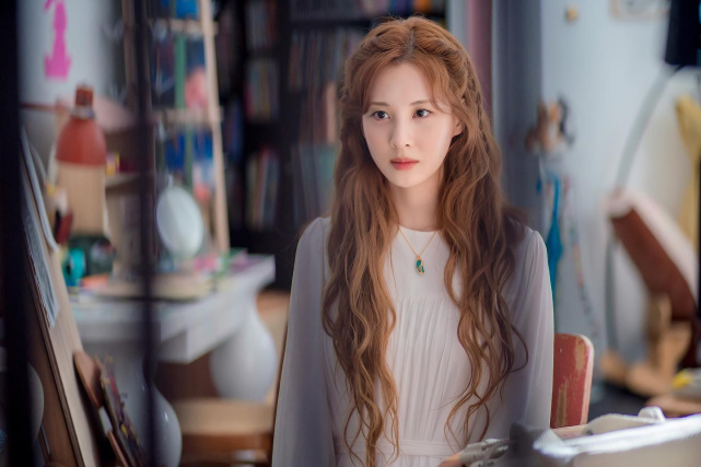 徐贤新剧第一波海报公开韩网友狂赞像童话里走出来的公主