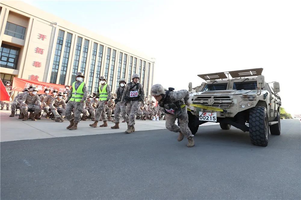 现场超震撼我驻吉布提保障基地开展东非勇士军事技能比武