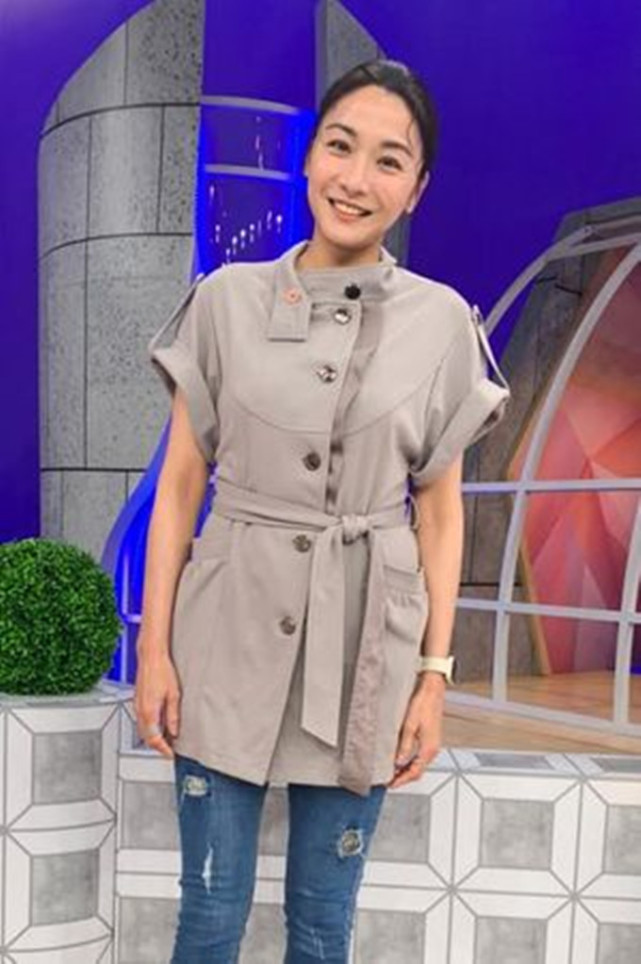 44岁江祖平谈拍戏辛酸史曾连拍13天崩溃大哭误撞铁门流血送医