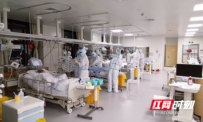00时,上海交通大学瑞金医院卢湾分院重症监护病房第一批新型冠状病毒