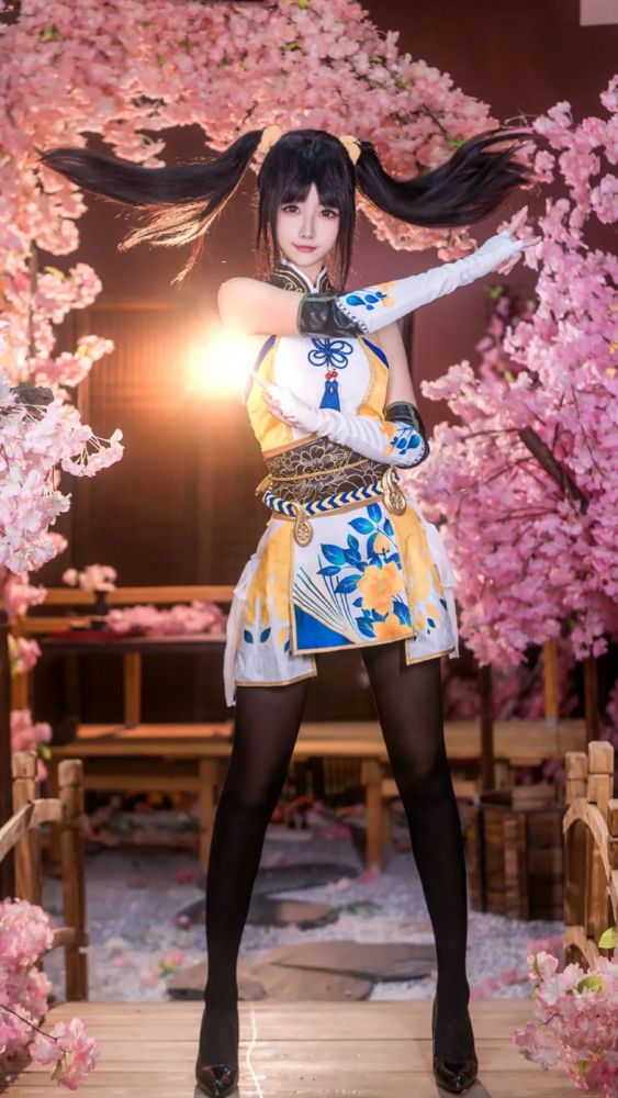 cos永劫无间双马尾胡桃cos正片葵葵