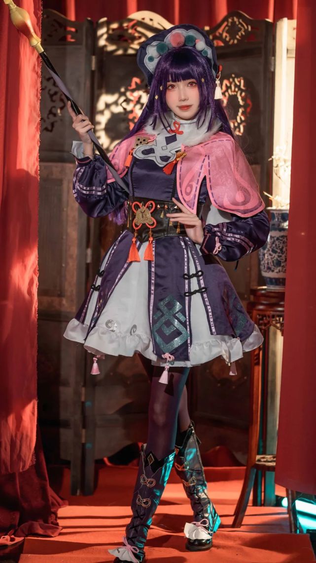cos:原神云堇红毹婵娟cos正片@炸酱沐沐