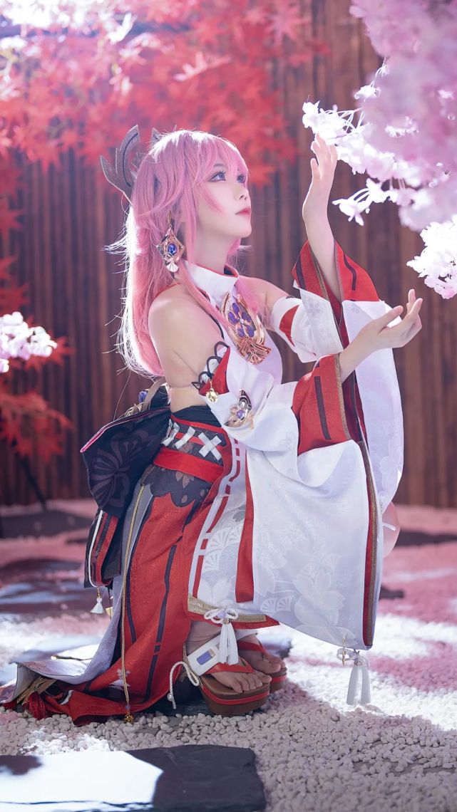 cos:原神中你得不到的屑狐狸八重神子cos正片@大肉丸