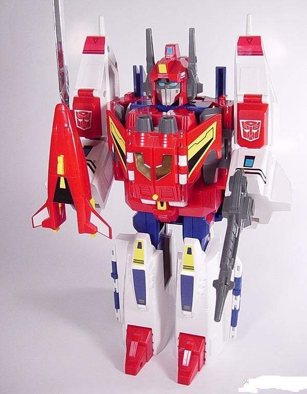 史达的玩具堪称精品,智者战士的设定,使得史达也遵从套娃设计,本身就