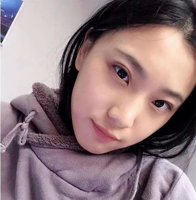 "女演员"刘月,拍摄大量视频,曾经是清华高才生插图2