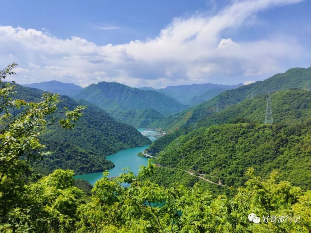 石門水庫,距離漢中18公里,地處漢臺北的褒河谷口.