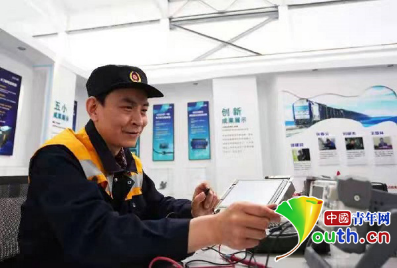 济南西机务段有个专干瓷器活的质检员聂传杰