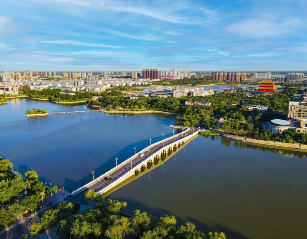 伴随着一系列帮扶措施的落实落地,高唐县企业筋骨更强了,御寒能力更强