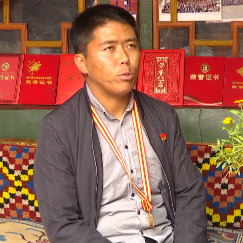 奋进新征程建功新时代边巴次仁当好基层宣讲员让党的声音传遍千家万户