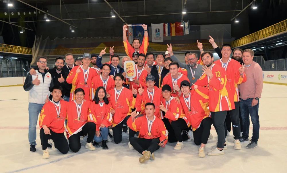 中国男女冰球分获世锦赛小组冠军，北京冬奥带来崛起新希望厅局级
