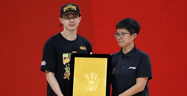 赵继伟婚礼被原帅吐槽,高诗岩调侃:连伴郎都是替补