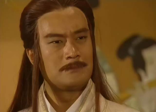 "快活王"王建新近况曝光!戴贝雷帽打扮新潮,六天吸粉不到三万