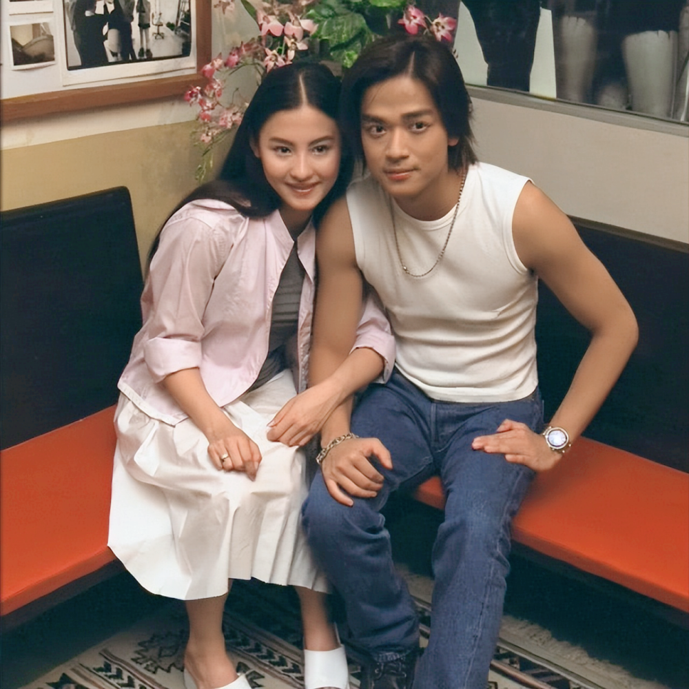 王妤娴嫁大14岁的陈晓东婚后生两女比前女友张柏芝还要幸福