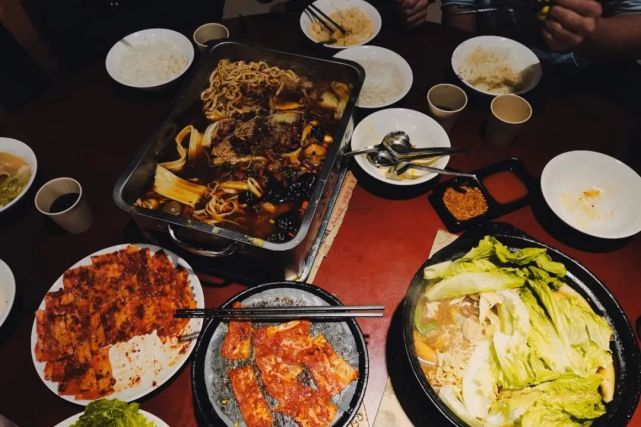 没有伤悲拥抱着爱 无怨无悔end校对 | 王政翔图片 | 李宇艳 赵晨辉