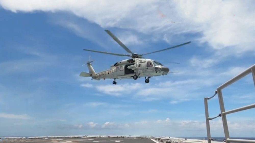 直20舰载突击型亮相挂载八枚对地武器补足两栖攻击舰最后拼图