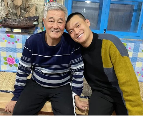 小沈龙感恩赵本山老师!铁岭小辉吐槽姚永纯找我七八回让我背叛ks