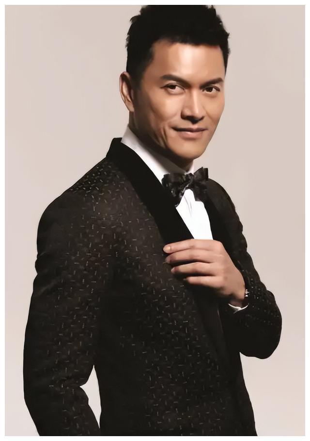 离婚33年后,再看吕良伟与周海媚的各自境遇,差距一目了然插图20