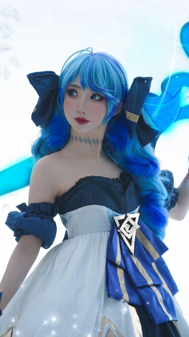 cos:英雄联盟格温cos正片@面饼仙儿