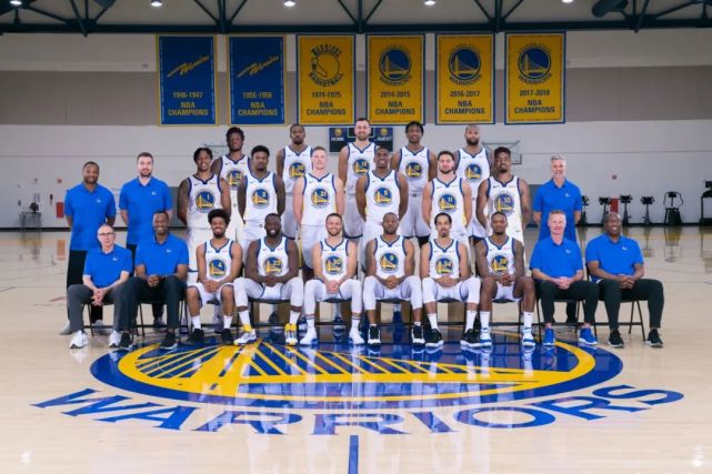 【图集】库里生涯至今超清无水印全家福合集