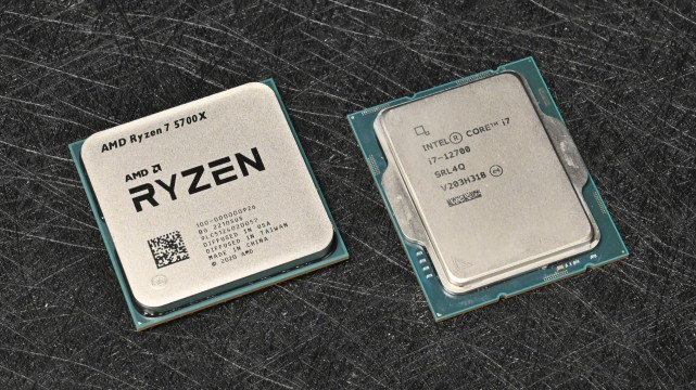 在之前我们对比锐龙7 5800x用的是intel的酷睿i7-12700k处理器,那么