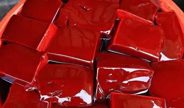 生猪血该如何保存?为什么要往猪血里撒盐?很多人都搞错了