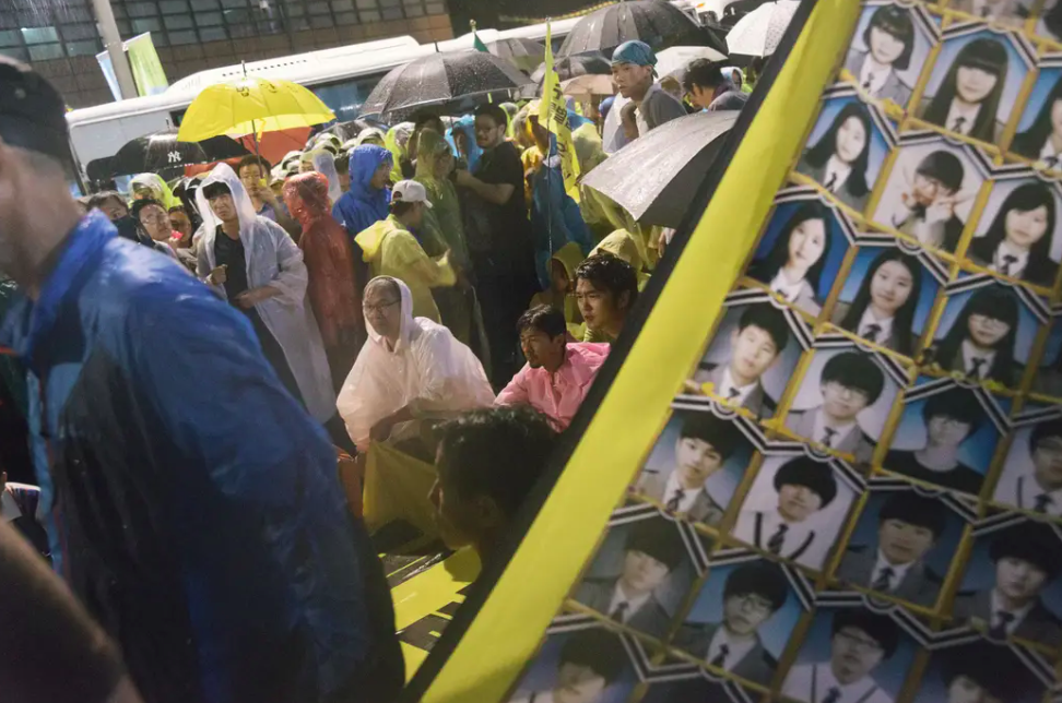 韩国世越号沉船8周年真相至今成迷纪录片爆政府诡异行为