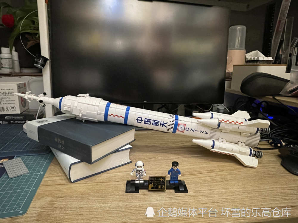 是小李er,更多精彩内容,敬请关注《坏雪的乐高仓库》和《吉姆的世界》