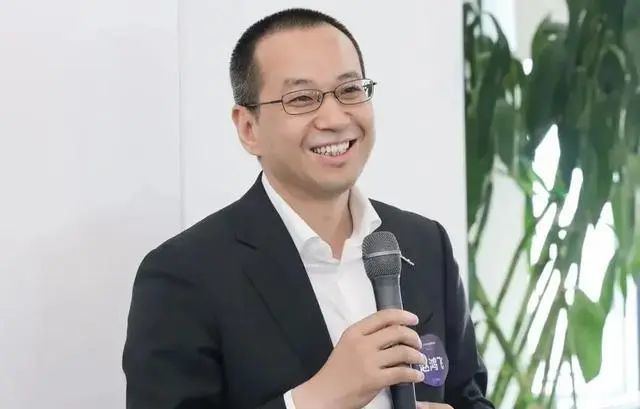 镇雄人赵鸿飞身价200亿昭通首富云南前五全球排名1119