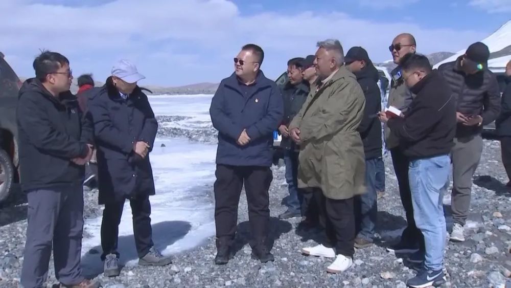 庄劲松在安多县开展调研