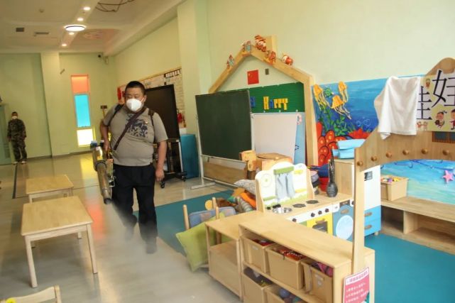 "疫"尘不染,"净"待归来——润德幼儿园开学前卫生消毒工作