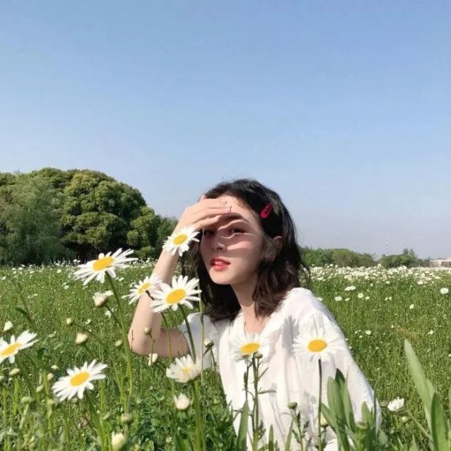 2022年单人头像-超全的女生短发头像