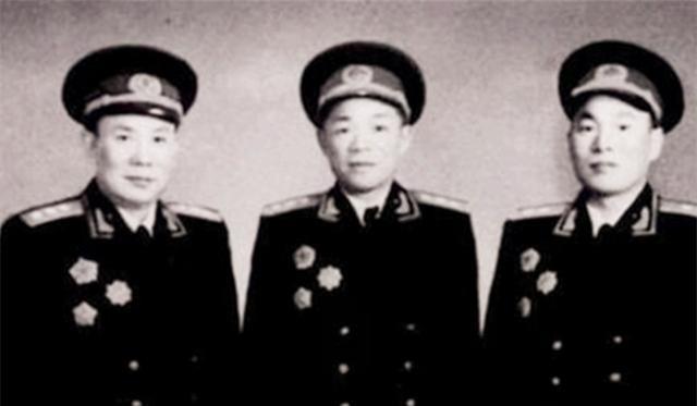 1967年，韩先楚到北京看望叶帅，会面结束不久写信：我想离职休息新世界英语